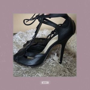 Black Joey Pumps